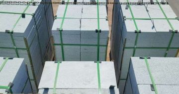 南京 芝麻白花岗岩5公分地铺石 花岗岩厂家工厂装车日常