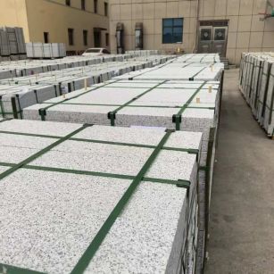 南京 白麻花岗岩5.0公分荔枝面地铺石