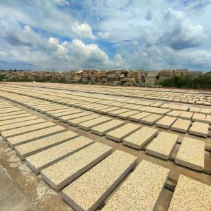 南京 黄金麻荔枝面花岗岩石材地铺石防护中