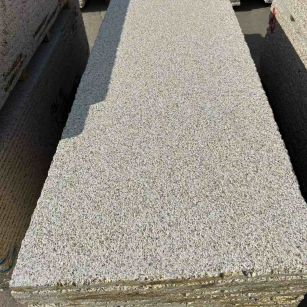 南京 黄金麻花岗岩荔枝面毛板，半成品