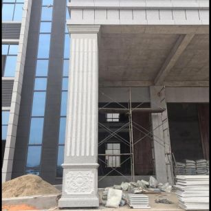 南京 芝麻白光面花岗岩门楼大柱（罗马柱）配雕花底座