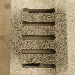 南京 芝麻白拉丝面花岗岩U型开槽排水槽