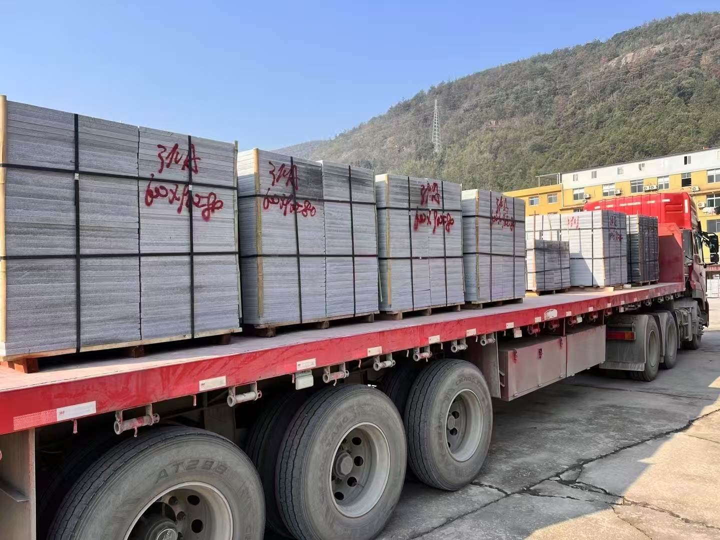 南京 芝麻灰地铺石出货日常