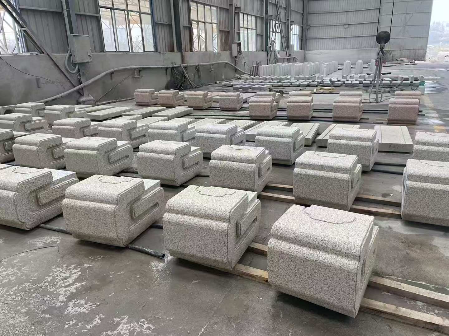 南京 白麻花岗岩异形加工-石凳，坐凳