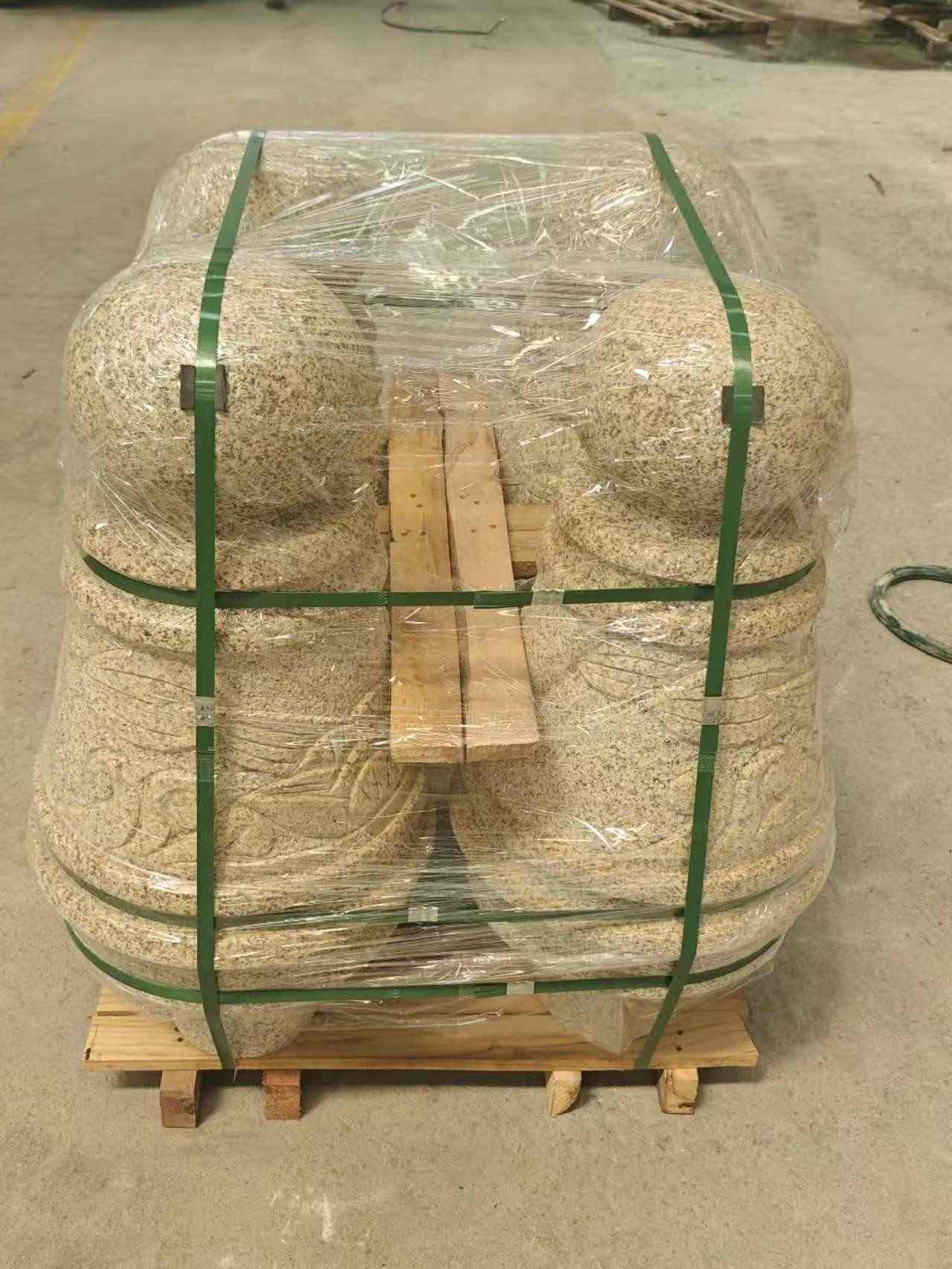 南京 黄金麻异形定制雕花——棒棒糖挡车柱