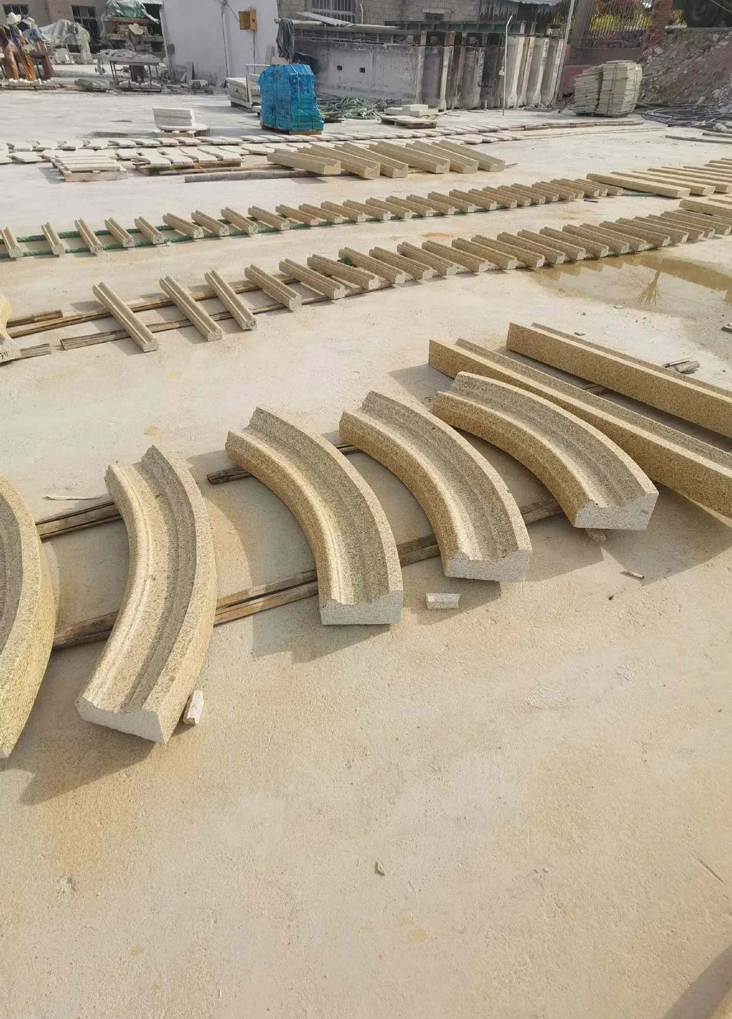 南京 黄金麻花岗岩别墅线条