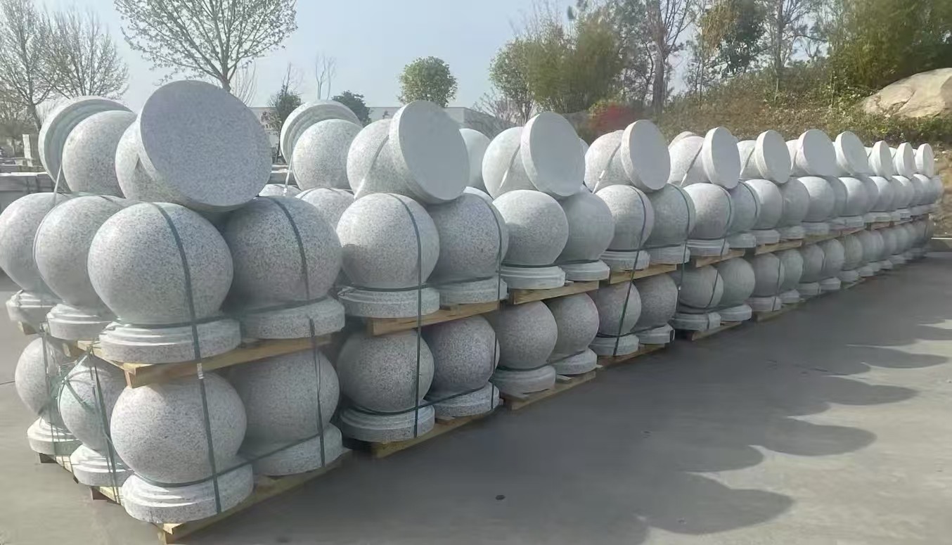 南京 白麻花岗岩石材圆球，石球，挡车球，隔离球，景观石球，风水球等