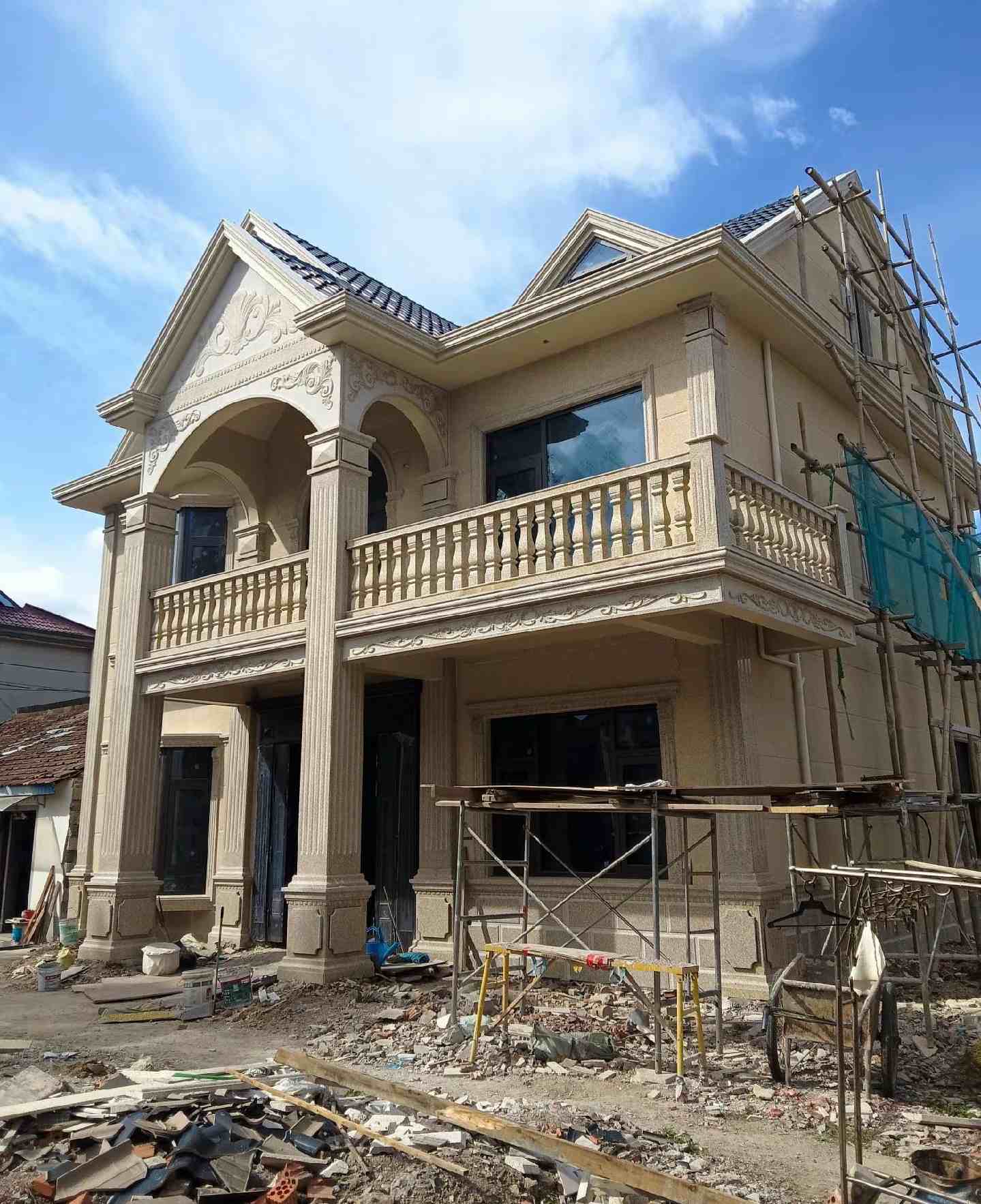 南京 黄金麻花岗岩石材私人别墅雕花门楼柱阳台栏杆