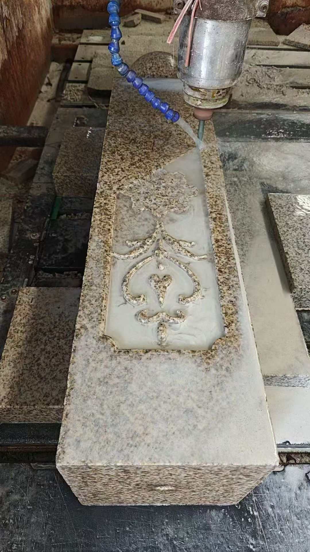 南京 黄金麻花岗岩异形加工雕刻栏杆大柱