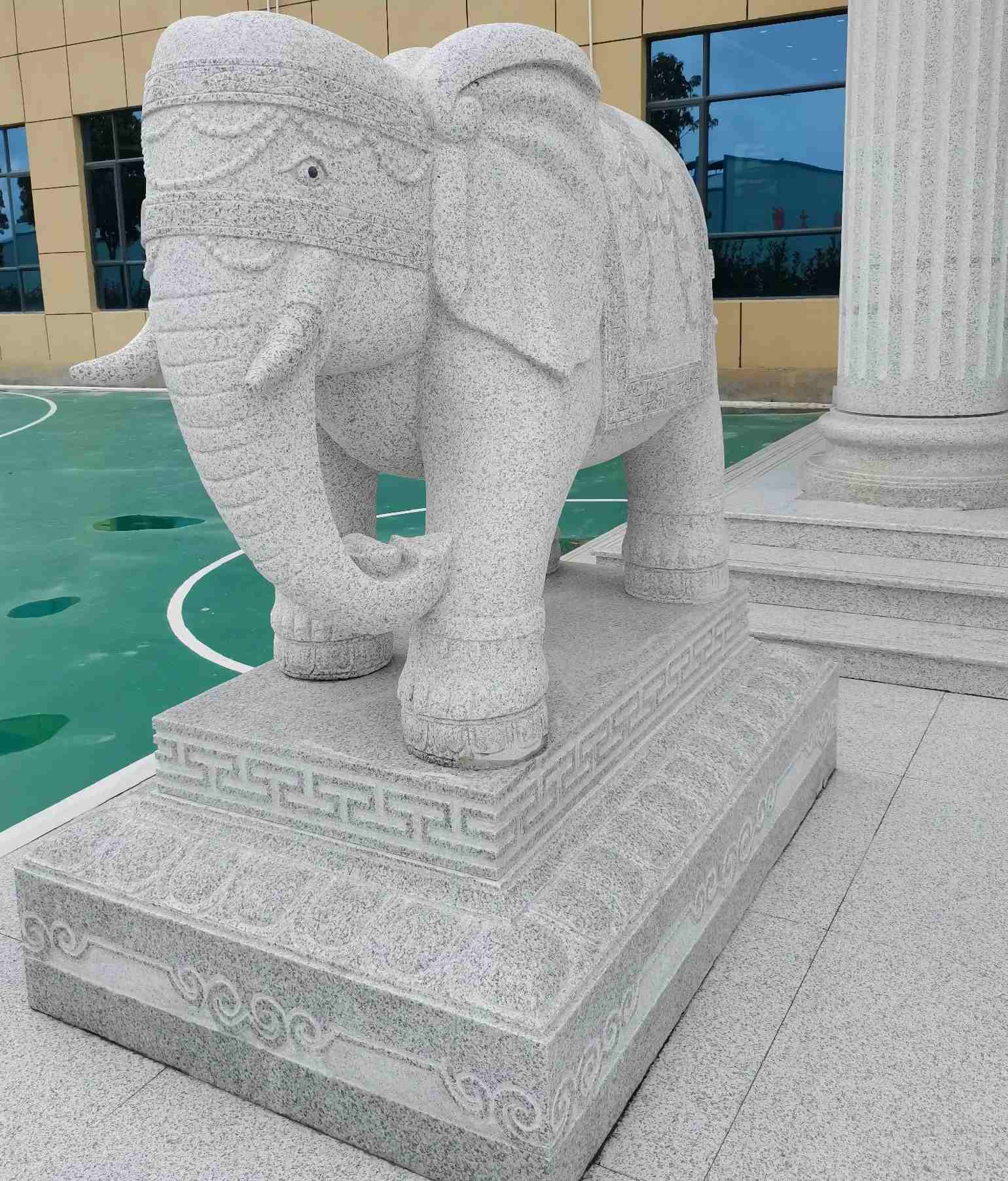 南京 白麻花岗岩动物异形石雕-大象