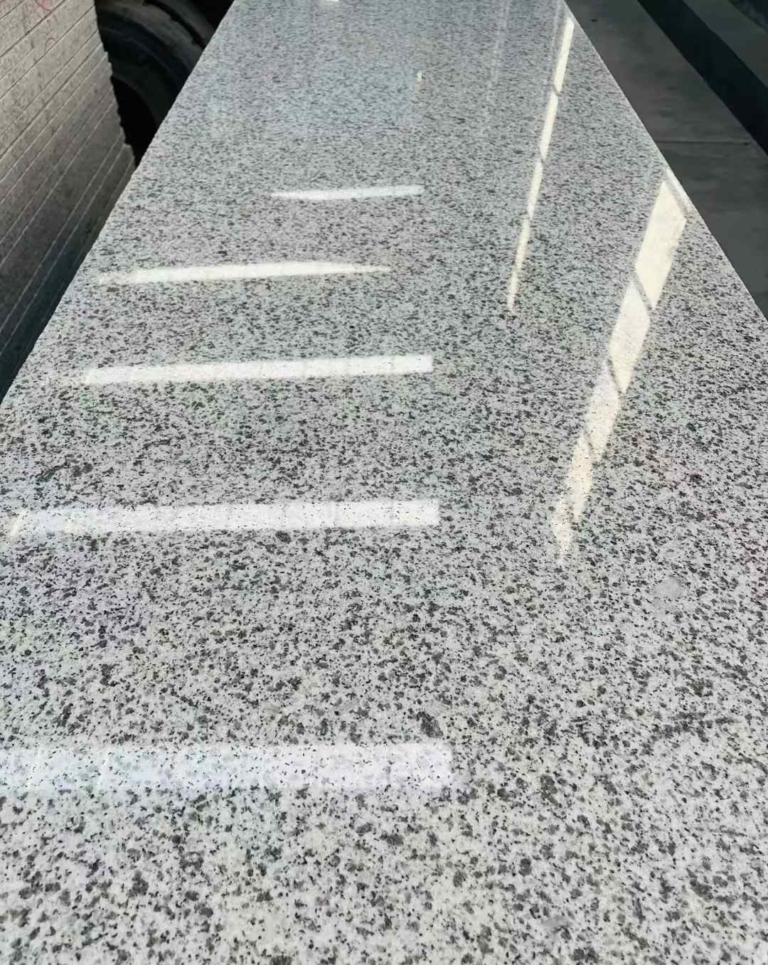 南京 白麻花岗岩光面毛板